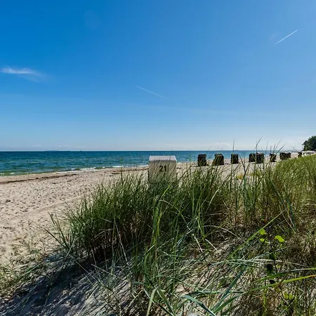 Strandtraum 20 Bis 4 Personen, Auf Anfrage Mit Strandkorb *